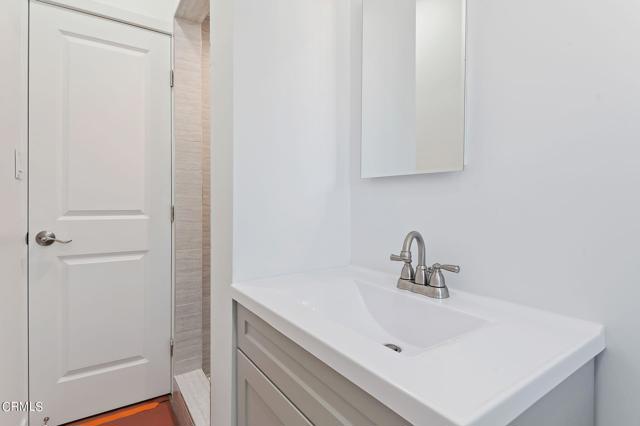 Image 18 of 74 For 7445 Balcom Avenue