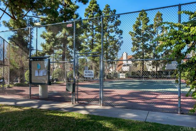 Detail Gallery Image 46 of 46 For 325 N Melrose Dr #a,  Vista,  CA 92083 - 2 Beds | 2 Baths