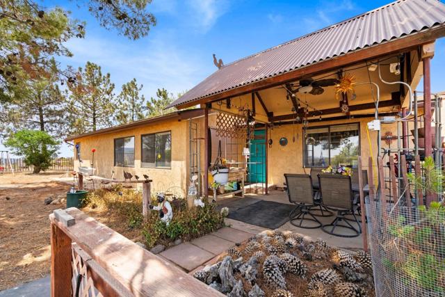 Detail Gallery Image 3 of 35 For 37852 Montezuma Valley Rd, Ranchita,  CA 92066 - 3 Beds | 2 Baths