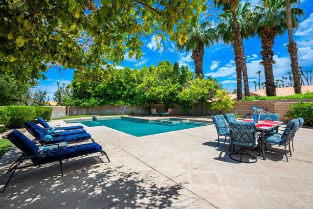 230 Augusta Drive, Palm Desert CA: https://media.crmls.org/mediaz/0946fac1-7050-4957-b9f4-d6dbae34a022.jpg