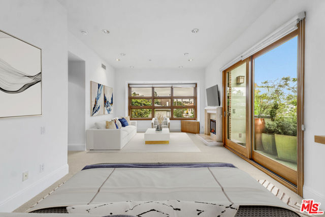 2323 S Beverly Glen Boulevard, Los Angeles CA: https://media.crmls.org/mediaz/09472f79-658a-4ef6-899d-ab7b1d6afe17.jpg