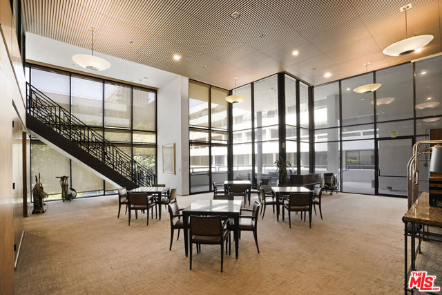 880 W 1st Street, Los Angeles CA: https://media.crmls.org/mediaz/09473d07-f86b-4df1-bb39-e6fd5d4c3e80.jpg