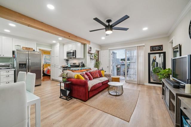 4151 Homewood Court, Riverside CA: https://media.crmls.org/mediaz/0947efb9-88a3-4303-8a77-0d17b5db709d.jpg