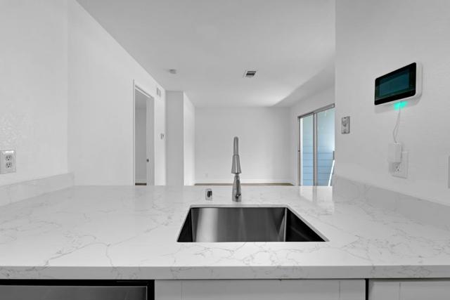 29628 Desert Oak Ct, Hayward CA: https://media.crmls.org/mediaz/09484cd0-d80f-4782-9ff7-1150fec353cb.jpg