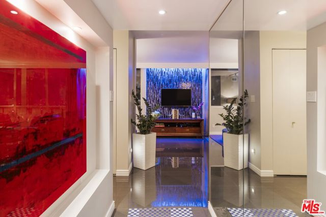 4455 Los Feliz Boulevard, Los Angeles CA: https://media.crmls.org/mediaz/0948ed1b-7357-4615-a948-091be12029c5.jpg