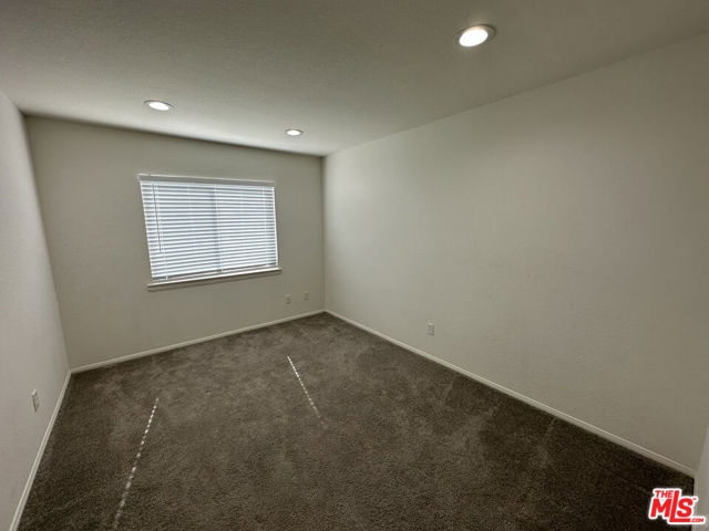 4833 Astuto Drive, Palmdale CA: https://media.crmls.org/mediaz/0949468d-66cf-45fa-829c-7a1e6e0bfd3f.jpg