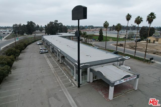 Details for 2700 White Lane, Bakersfield, CA 93304