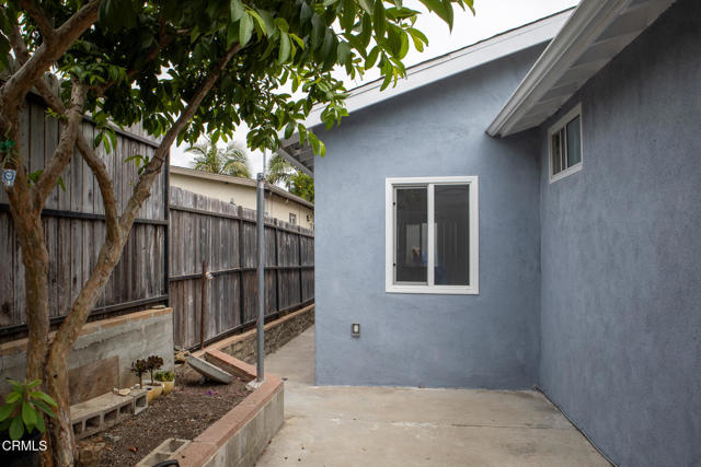 5244 Hub Street, Highland Park CA: https://media.crmls.org/mediaz/0949f904-a522-4ba1-a2c0-cd1f22a677c3.jpg
