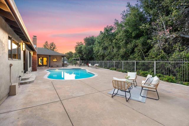 20811 Norada Court, Saratoga CA: https://media.crmls.org/mediaz/094ac3c7-5ea1-4633-b13e-0c36ad6673f0.jpg