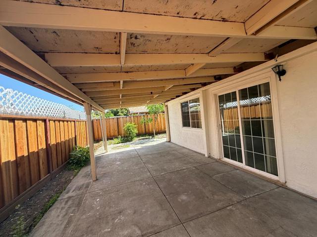 835 Saraband Way, San Jose CA: https://media.crmls.org/mediaz/094b6f1a-0b93-4ae5-a288-e033fd8b1932.jpg