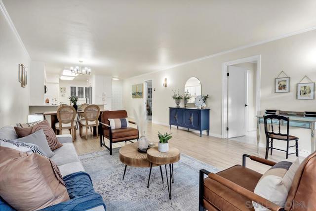 2600 Torrey Pines Rd, La Jolla CA: https://media.crmls.org/mediaz/094c4def-71a6-43c4-9833-28a1608e2589.jpg