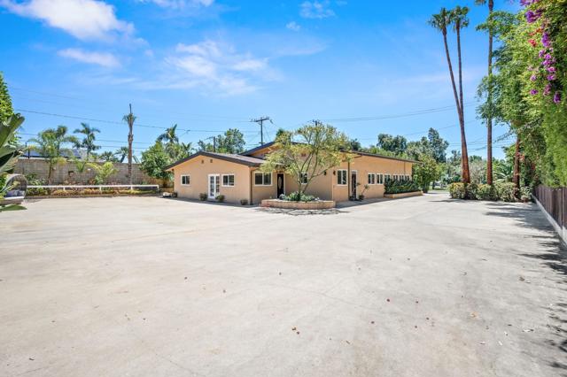 5905 Old Wheeler Road, La Verne CA: https://media.crmls.org/mediaz/094d90a3-2980-47d1-95c1-87f4f1fb882e.jpg