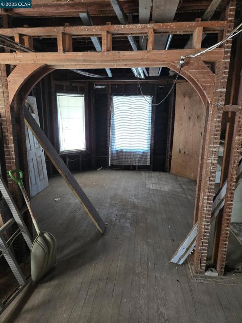 161 S 3Rd Ave, Oakdale CA: https://media.crmls.org/mediaz/094e242e-157d-4a5b-8d2d-c9ce0708a14a.jpg