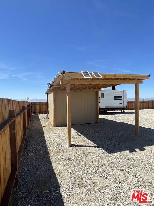 55 E Avenue D4, Lancaster CA: https://media.crmls.org/mediaz/094ea5de-1fe2-459c-a2ae-5137bf65e6a4.jpg