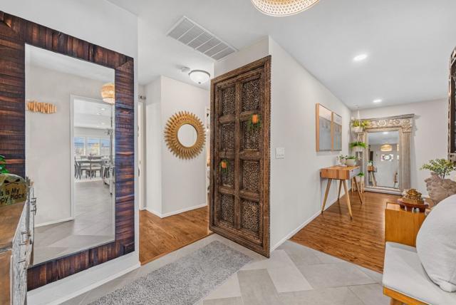 248 S Bernardo Avenue, Sunnyvale CA: https://media.crmls.org/mediaz/094ed925-7948-4829-a6fe-c5510f7d7525.jpg