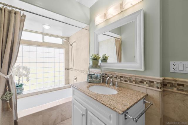 3560 Donna Dr, Carlsbad CA: https://media.crmls.org/mediaz/094ef716-b455-4fd2-8a71-16cc53e306bb.jpg