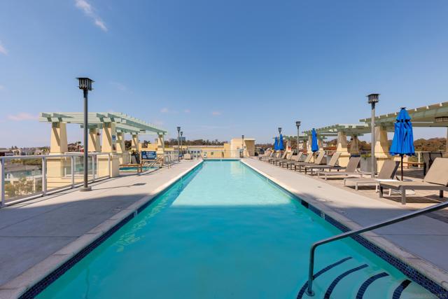 850 Beech St, San Diego CA: https://media.crmls.org/mediaz/09509f84-657b-4759-b5c0-d99a12b8853c.jpg