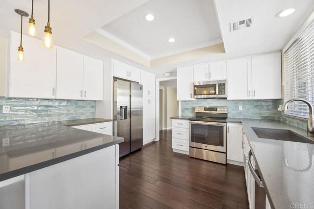 Detail Gallery Image 10 of 43 For 33 via Casitas, Bonsall,  CA 92003 - 3 Beds | 2 Baths