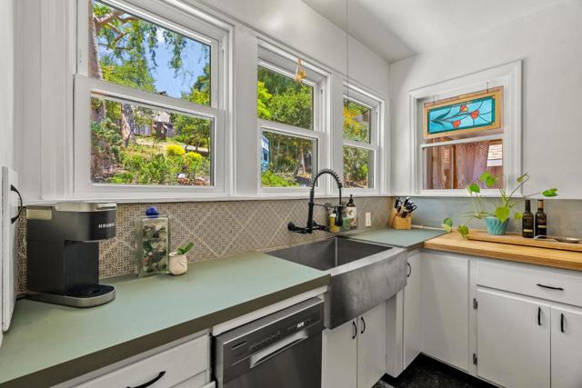 1284 Amesti Road, Corralitos CA: https://media.crmls.org/mediaz/0951dfd6-0e2e-4184-9a21-bde8d03165d0.jpg