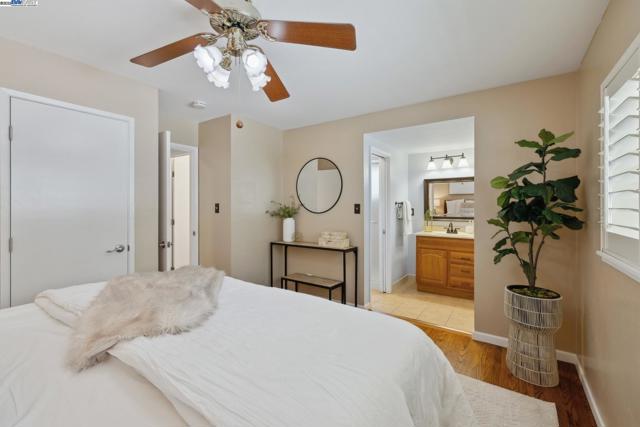 30113 Treeview St, Hayward CA: https://media.crmls.org/mediaz/0951ed33-ec5f-4a3b-bcdc-b90fca8de1af.jpg