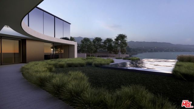 28820 Cliffside Drive, Malibu CA: https://media.crmls.org/mediaz/09521beb-30bb-464e-9cf0-9f36c63ae5fa.jpg