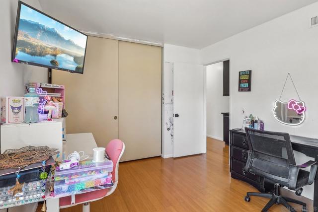 712 Paseo Del Rey, Chula Vista CA: https://media.crmls.org/mediaz/095250b2-ca0c-4f41-8c76-1c4a2c79b2b1.jpg