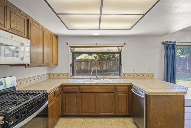 Detail Gallery Image 23 of 53 For 1795 Sespe Dr, Ventura,  CA 93004 - 3 Beds | 2/1 Baths