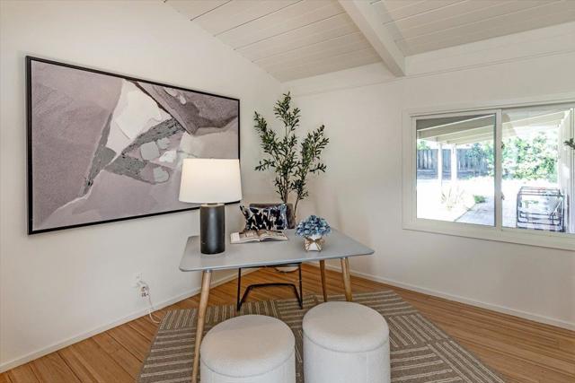 744 Los Altos Avenue, Los Altos CA: https://media.crmls.org/mediaz/09549cf4-b082-4818-b592-3762425fd28e.jpg