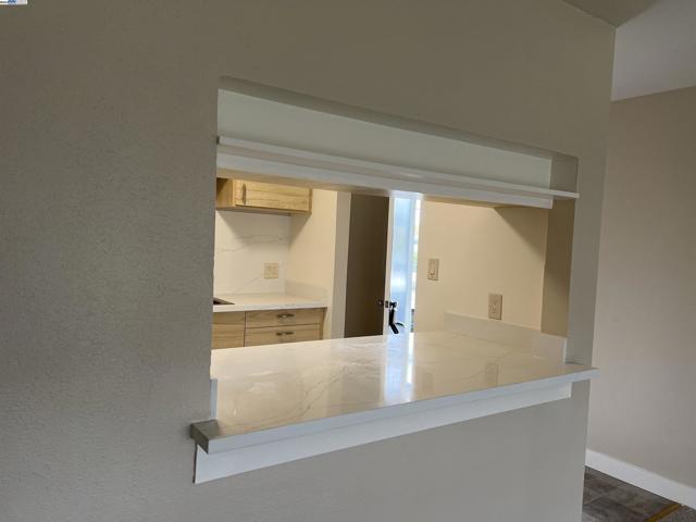 36976 Mulberry St, Newark CA: https://media.crmls.org/mediaz/09553516-e358-47c1-ac8e-4747d56a3ed2.jpg
