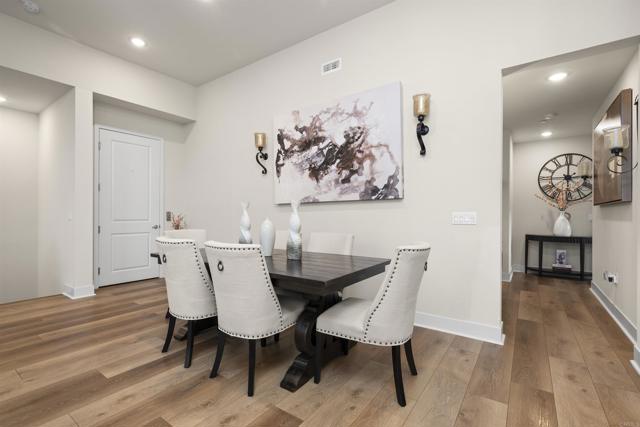 Detail Gallery Image 8 of 50 For 2049 Bravo Loop #6,  Chula Vista,  CA 91915 - 3 Beds | 3 Baths