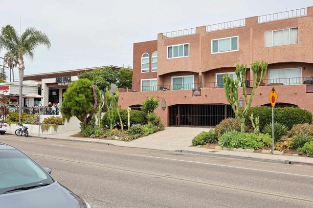 Detail Gallery Image 31 of 35 For 2222 Carmel Valley Road #1,  Del Mar,  CA 92014 - 2 Beds | 1/1 Baths