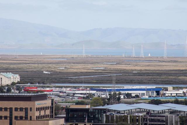 1689 Sunnyslope Avenue, Belmont CA: https://media.crmls.org/mediaz/095a59fd-68c4-4800-bd09-d82d4bc97366.jpg