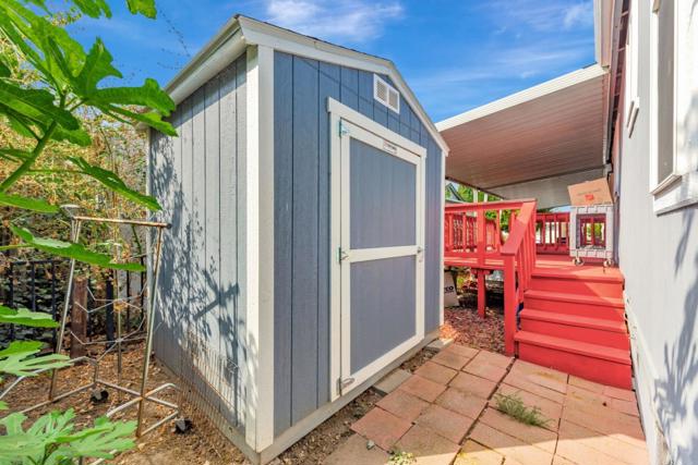 195 Blossom Hill Road, San Jose CA: https://media.crmls.org/mediaz/095b84fc-39a5-4ad3-8afa-a4f55cb8f179.jpg