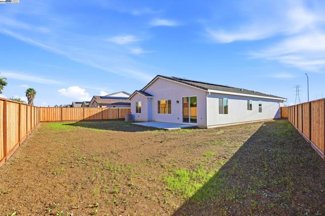 335 Astilbe Street, Discovery Bay CA: https://media.crmls.org/mediaz/095b9edf-3fd9-4f93-8556-fc5d598f3509.jpg