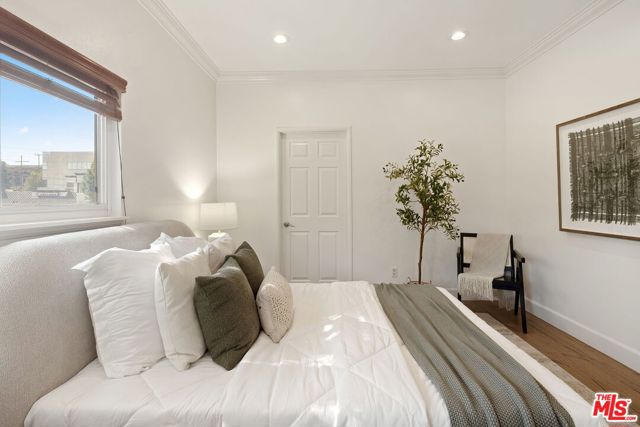 4 Bed Home for Sale in Sherman Oaks, California