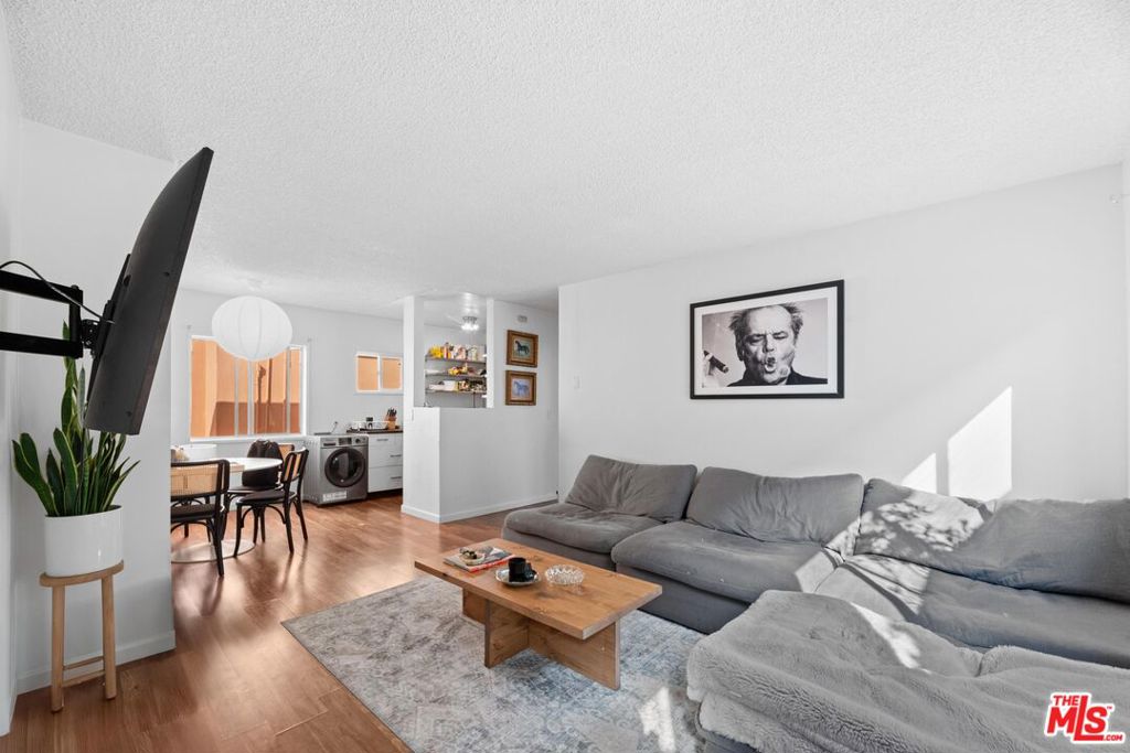 MLS #25596925 image #13