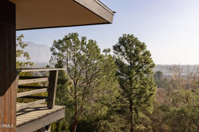 945 Linda Vista Avenue, Pasadena CA: https://media.crmls.org/mediaz/095e3728-dd9d-47e1-9268-f1a29d0435e5.jpg