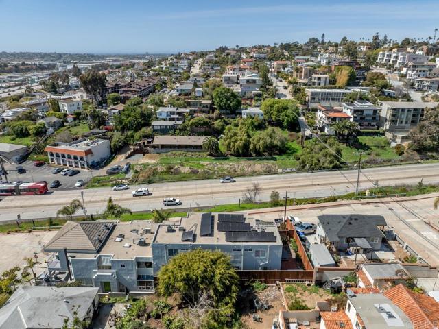 3521 Andrews Street, San Diego CA: https://media.crmls.org/mediaz/095e7db5-b1bb-4acc-83e4-80a798aaa701.jpg