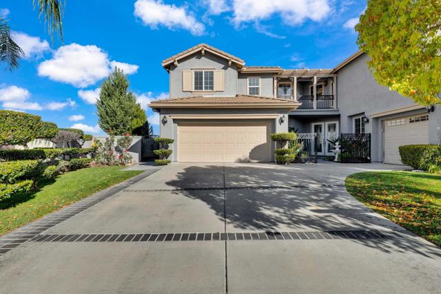 Detail Gallery Image 3 of 75 For 45190 Saint Tisbury St, Temecula,  CA 92592 - 4 Beds | 3 Baths