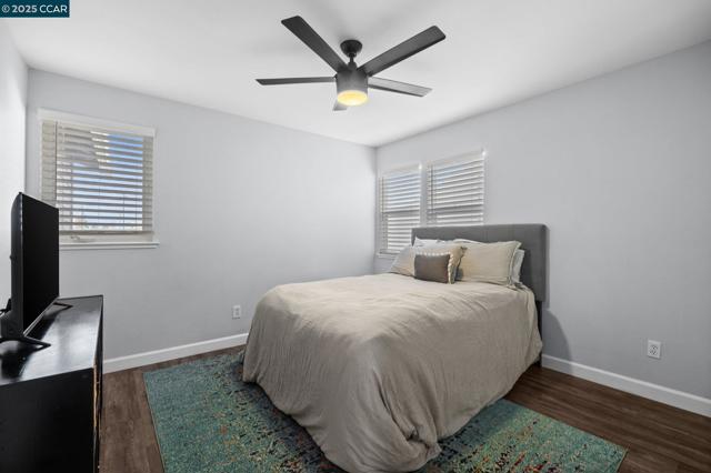1627 Livingston Ln, Richmond CA: https://media.crmls.org/mediaz/095fb9f7-424f-43f5-83e0-a08420ab85e0.jpg