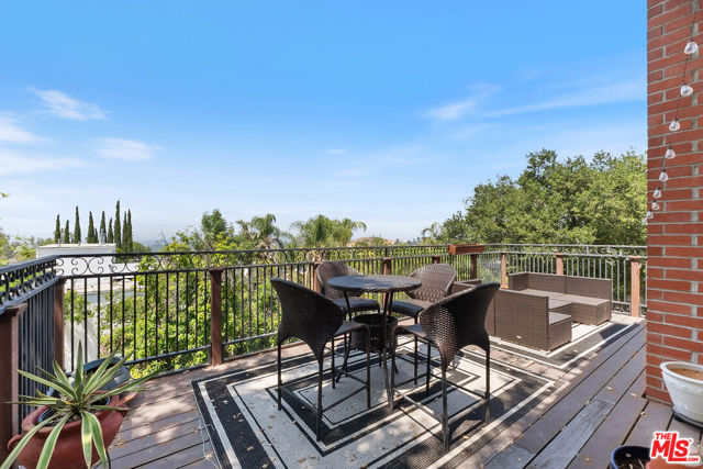 4713 Bedel Street, Woodland Hills CA: https://media.crmls.org/mediaz/095ff675-8120-421b-9987-90e9313c7125.jpg