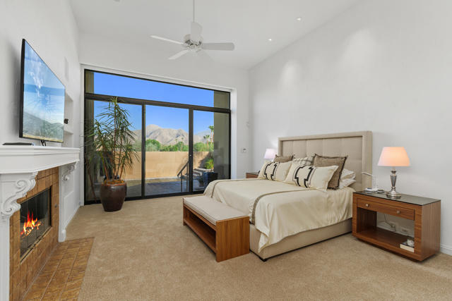 73481 Mariposa Drive, Palm Desert CA: https://media.crmls.org/mediaz/09610057-985b-4629-9ec3-21944ba1f393.jpg
