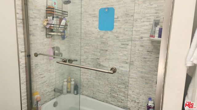 7009 RINDGE Avenue, Playa del Rey CA: https://media.crmls.org/mediaz/0961bf11-57fd-43b6-a69e-65018037b962.jpg