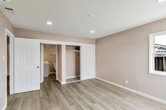 6547 Dairy Ave, Newark CA: https://media.crmls.org/mediaz/0961e65a-d735-45d8-b5ab-4e1b6101b464.jpg