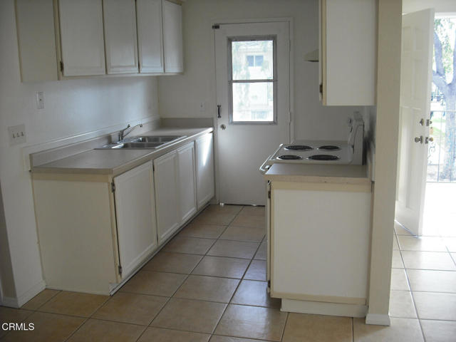 Detail Gallery Image 4 of 10 For 2620 Tiller Ave, Port Hueneme,  CA 93041 - 2 Beds | 1 Baths