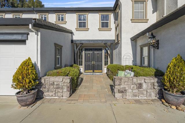 310 Via Vaquero Norte, San Juan Bautista CA: https://media.crmls.org/mediaz/09655183-373d-441d-9f0d-bebf6f2770cb.jpg