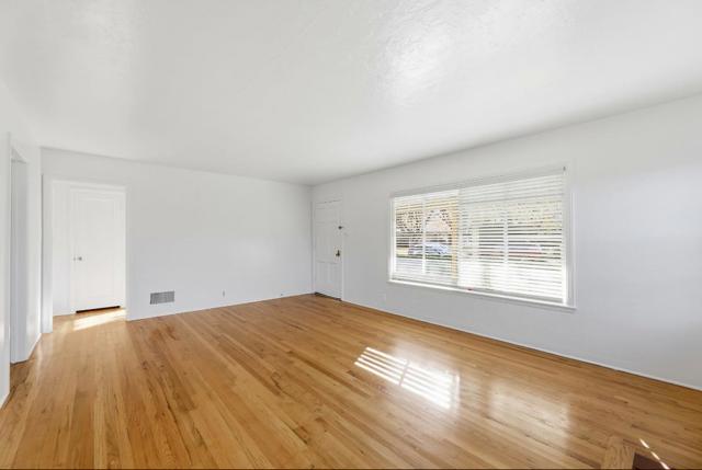 5164 Carter Avenue, San Jose CA: https://media.crmls.org/mediaz/0965732d-f5df-4e1c-bbaf-ef53903c8736.jpg