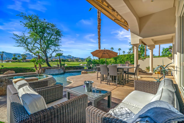 79967 Rancho La Quinta Drive, La Quinta CA: https://media.crmls.org/mediaz/0965b80c-0a40-4db7-b4d2-a574f366077b.jpg