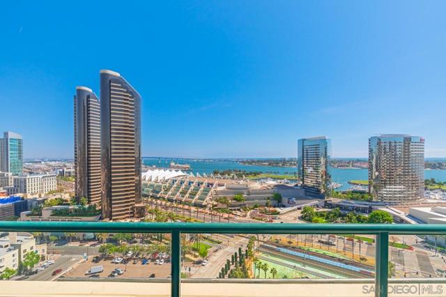 510 1st Ave, San Diego CA: https://media.crmls.org/mediaz/0965d702-7e5a-44c6-bdc6-fdbaf00345b3.jpg