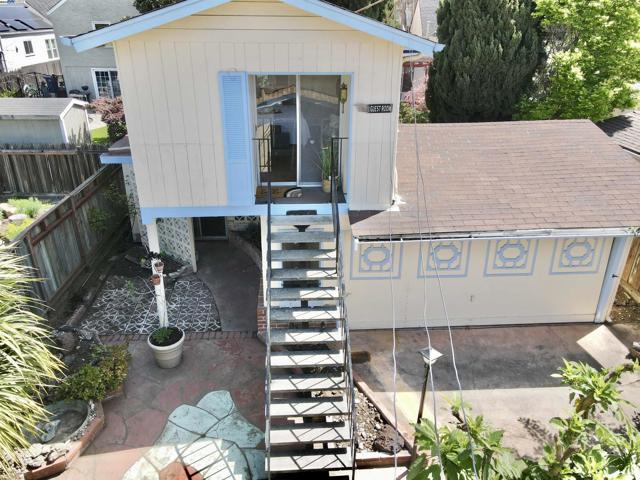 Image 48 of 57 For 574 Lewis Ave